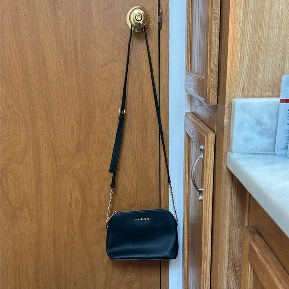 Michael Kors Cindy‎ Dome Crossbody Bag - Picture 9 of 12